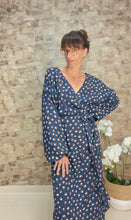 Load image into Gallery viewer, Wrap dress Krizia