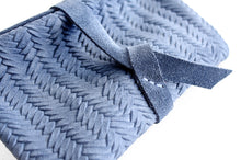 Load image into Gallery viewer, Coin purse, leather little wallet color blue. Camy coin purse