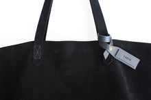 Load image into Gallery viewer, Anita TOTE bag, Shoulder bag made of black leather personalized with your name