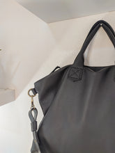 Load image into Gallery viewer, Leather crossbody bag, made of italian leather. Silvie leather shoulder bag