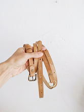 Load image into Gallery viewer, Leather belt: Beatrice belt