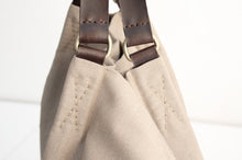 Load image into Gallery viewer, Susy bag, canvas and leather shoulder bag light brown