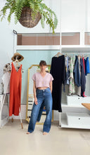 Load image into Gallery viewer, Short Tee