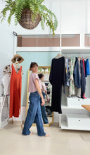 Load image into Gallery viewer, Short Tee