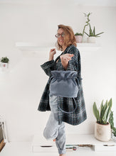 Load image into Gallery viewer, Leather CROSS-BODY bag made of italian leather.  Rose Bag