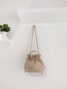 Leather CROSS-BODY bag made of italian leather.  Rose Bag