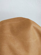 Load image into Gallery viewer, Leather crossbody bag, made of italian leather. Silvie leather shoulder bag