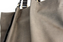 Load image into Gallery viewer, Susy Leather shoulder bag made of italian leather dark grey personalized with your initials