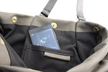 Load image into Gallery viewer, Susy Leather shoulder bag made of italian leather dark grey personalized with your initials