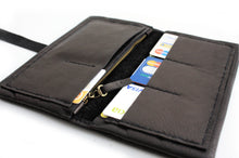 Load image into Gallery viewer, Cris leather wallet black color. Customizable wallet with your initials