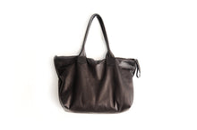Load image into Gallery viewer, Leather tote bag, SHOULDER BAG made of italian leather. Mia leather shoulder bag
